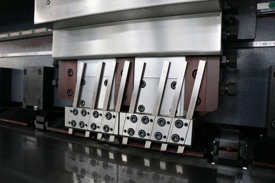 Dłutownice CNC 8MPa Kompozytowa maszyna do rowkowania aluminium 6000mm